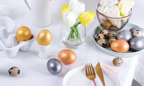 Glamurozne pisanice: Evo kako obojiti jaja prirodnim sastojcima s daškom luksuza