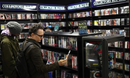 Velik povratak DVD-a i Blu-raya: Što rade filmski fanatici kad ostanu bez struje i interneta?