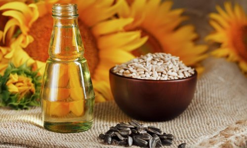 Ovo su ulja koja svakako trebate izbjegavati ako želite zdravije kuhati i hraniti se