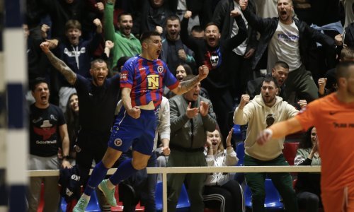 Dinamo se iz Splita vraća poražen; Torcida za podizanje euforije kod Torcide