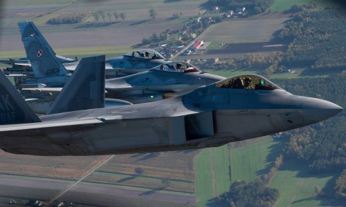 Poljska digla zrakoplove, eksplozije u više ukrajinskih regija