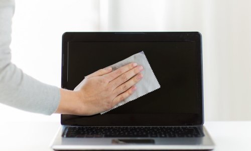 Kako očistiti ekran laptopa bez da ga izgrebete? Slijedite ove upute
