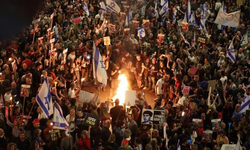 Tisuće na ulicama izraelskih gradova, traže ostavku Netanyahua: 'Vlada žrtvuje taoce!'