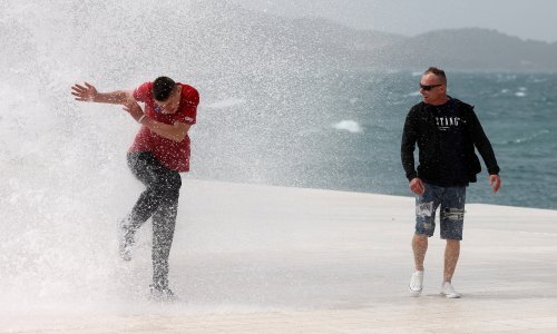 Upaljen narančasti meteoalarm: Dijelu Hrvatske prijeti snažan vjetar