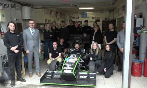 Budućnost hrvatske autoindustrije: Mladi riječki inženjeri pokazali novi trkači bolid