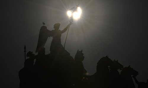 Zbog najveće pomrčine Sunca u 21. stoljeću proglašeno izvanredno stanje