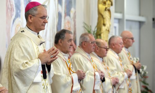 Mons. Kutleša: 'Uskrs govori o našim sadašnjim životima'