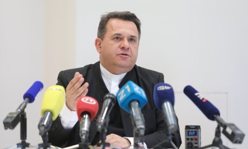 Oglasili se hrvatski biskupi, poslali poruku uoči izbora
