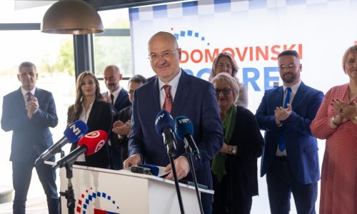 DP u Osijeku predstavio listu, Radić: Bit ćemo najveće iznenađenje izbora
