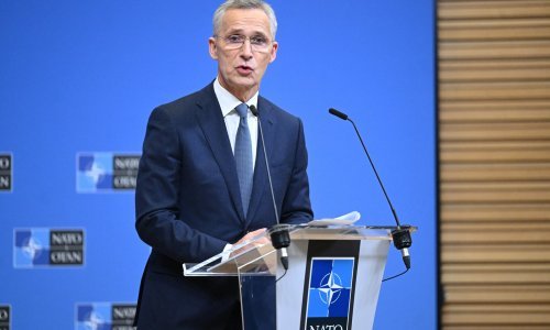 Stoltenberg: Stanje u Ukrajini je ozbiljno i treba hitna pomoć u oružju i streljivu