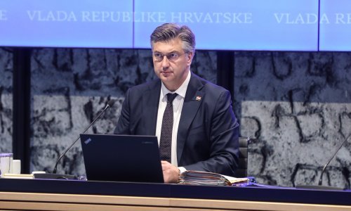 Plenković: Osuđujemo nasilje i huliganizam, a posebno napade na policajce