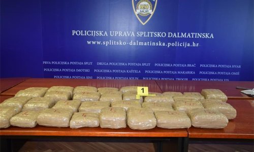 Pao diler u Kaštelima, policija zaplijenila 32 kilograma marihuane