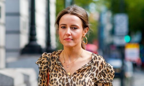 Zaboravite na monokromatske stajlinge: Ovaj uzorak je najveći hit sezone, a nose ga sve modne ikone