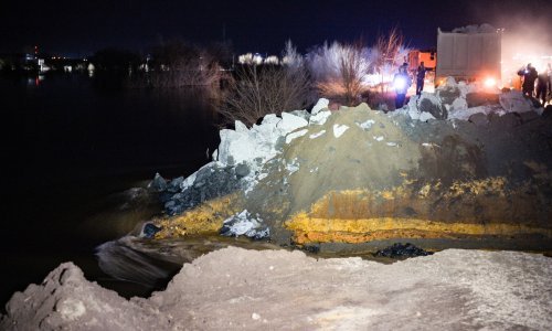 Pukla brana u Rusiji, 4000 kuća u opasnosti, evakuacija u tijeku