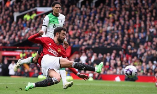 Mo Salah na Old Traffordu iz penala u samoj završnici utakmice spasio Liverpool