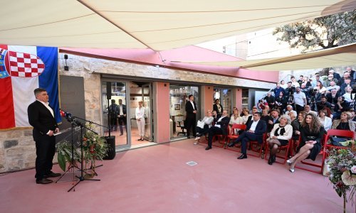 Milanović na Braču: Jedini smo od slavenskih naroda povijesno vezani uz more