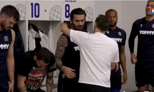 Video oproštaja Jakobušića sa svlačionicom, Livaja je prije zagrljaja namignuo