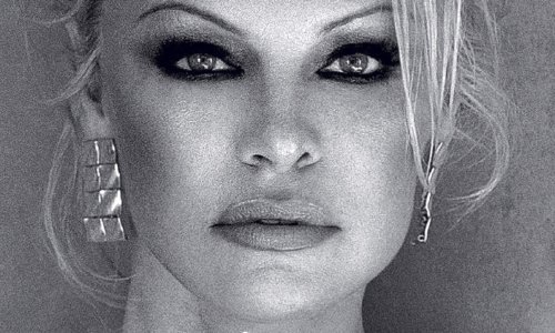 U Hrvatskoj je dostupna knjiga o Pameli Anderson: 'Bila sam i još uvijek sam laka meta'