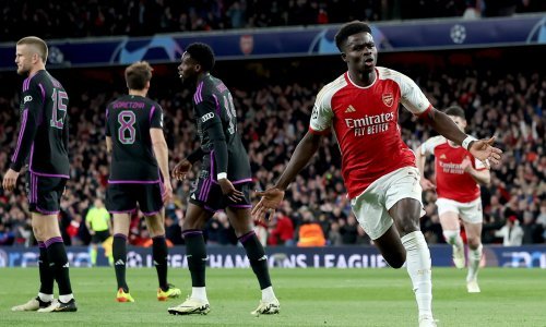 Arsenal i Bayern odigrali 2:2, vratnica u završnici spasila domaćine