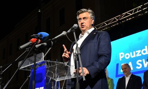 HDZ odgovorio Grbinu: 'Peđa je abdicirao. Da nije tužno, bilo bi smiješno'