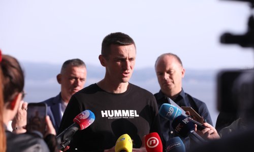 Penava: Vlast dozvoljava da u Hrvatsku ulaze ljudi sa strane kad hoće i gdje hoće