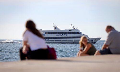 Pretežno sunčano s ljetnim temperturama