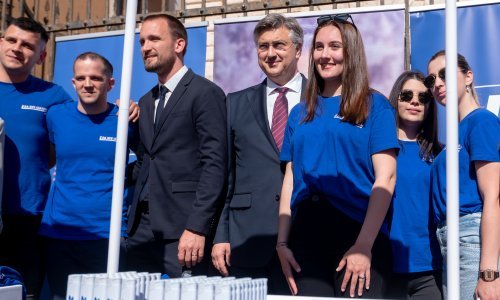 Muškarac u Zadru vikao Plenkoviću: 'Uskoro vam vrijeme istječe!'