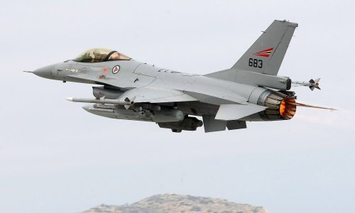 Norveška će Ukrajini isporučiti više od 20 borbenih lovaca F-16
