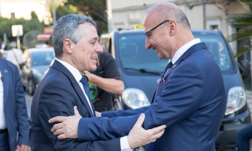 Grlić Radman i Cassis složili se oko Ukrajine: Pomoći ćemo u razminiranju