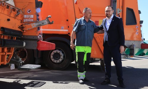 Tomašević predstavio devet novih kamiona za odvoz otpada