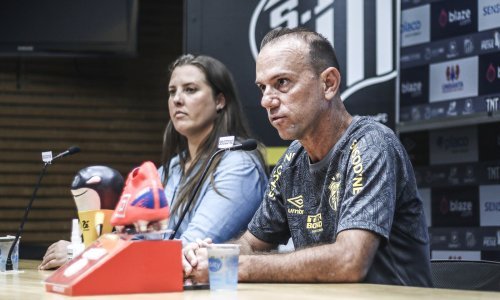 Kaos oko uspješnog trenera! Teške optužbe, protesti i na kraju ostavka