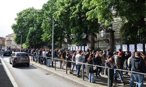 Uskoro prve izlazne ankete: Više od 1,6 milijuna ljudi dalo svoj glas do 16:30