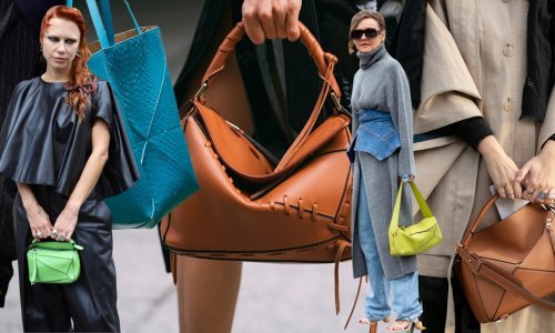 Desetljeće kasnije ova efektna torba još uvijek intrigira ljubiteljice mode