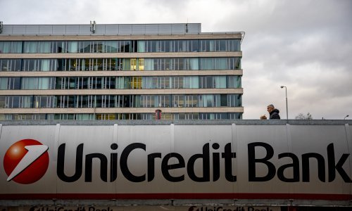 UniCredit s većim prihodom i dobiti na početku godine