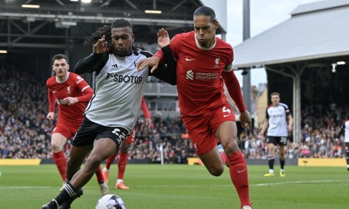 Liverpool slavio u gostima kod Fulhama te se na vrhu ljestvice izjednačio s Arsenalom