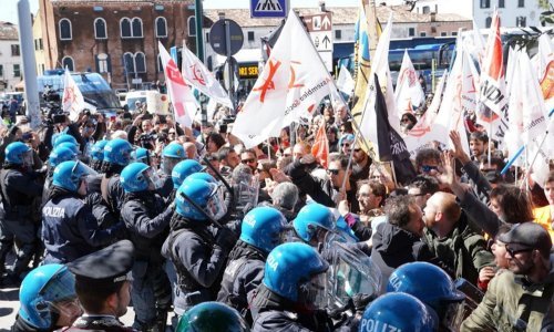 Prosvjedi u Veneciji nakon odluke da se turistima koji u njoj ne noće naplaćuje ulaz