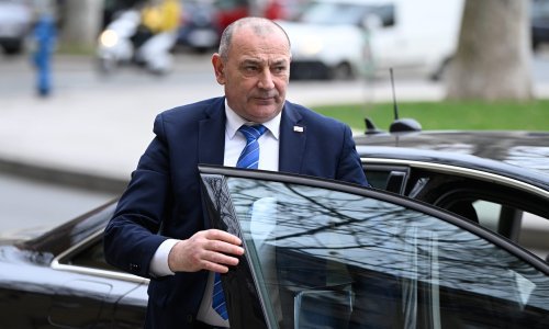 Medved o kazni za paljenje zastave: To je poruka svima, ona je krvlju plaćena