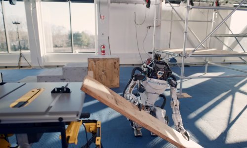 Tehnologija čini čuda: Roboti sve bolji pri ustajanju nakon pada