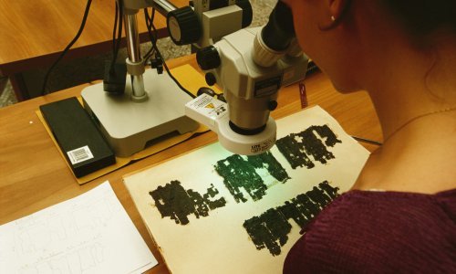 AI pročitao papiruse iz Herkulaneja: Konačno poznato gdje je pokopan Platon