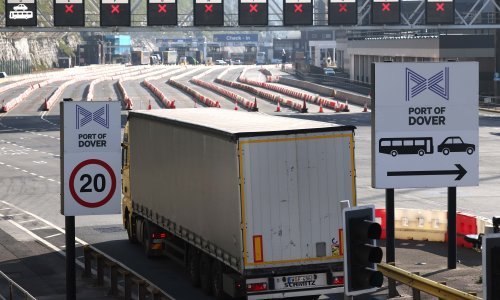 Počinju britanske kontrole europske hrane, očekuju se zastoji i inflacija