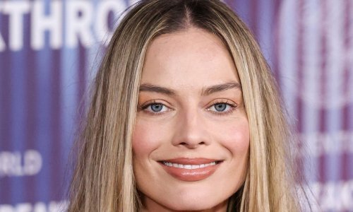 Ova chic frizura skida godine u trenu i odlična je ideja i za zrelije dame