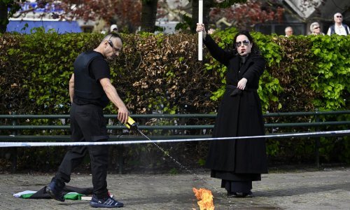 Muškarac i žena spalili Kuran u Malmou uoči Eurovizije