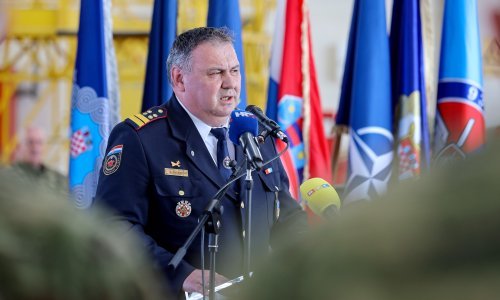 'Nećemo imati ljude ako se vatrogasci ne budu plaćali. Sve je manje dobrovoljaca'