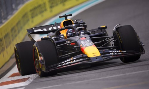 Verstappen nastavio dominaciju, katastrofalno loši Mercedesi nisu u prvih deset