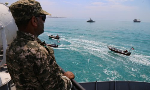 Iranski ratni brod prvi put prešao ekvator, nosi dronove i projektile. Nitko ne zna gdje ide