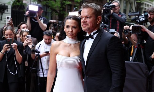 Trebalo mu je tek pet minuta da se spremi, no lijepa supruga Matta Damona trebala je puno više