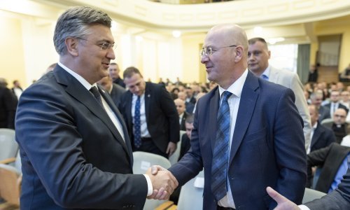 Koliko dugo će trajati vlada HDZ-a i DP-a? 'Lisica bi mogla biti puštena u tor'