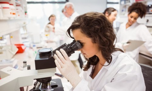 Znanstvenici osmislili test urina koji bi mogao otkriti rak pluća