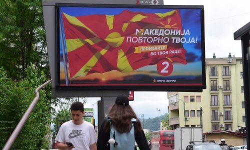 Europski put ili ipak ne: Sjeverna Makedonija glasa na dvostrukim izborima