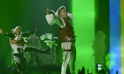 Djevojka Baby Lasagne objavila fotke iz backstagea: 'Iza svakog uspješnog muškarca...'